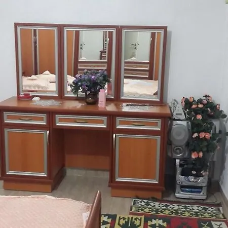Cebeci Evleri Palamutbuku
